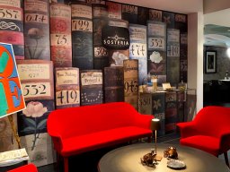 sosteria divanettor rosso